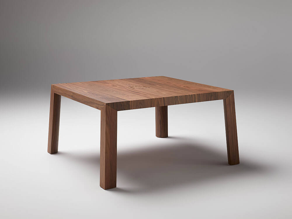 Talon 1 – Square Meeting Room Table 04 img
