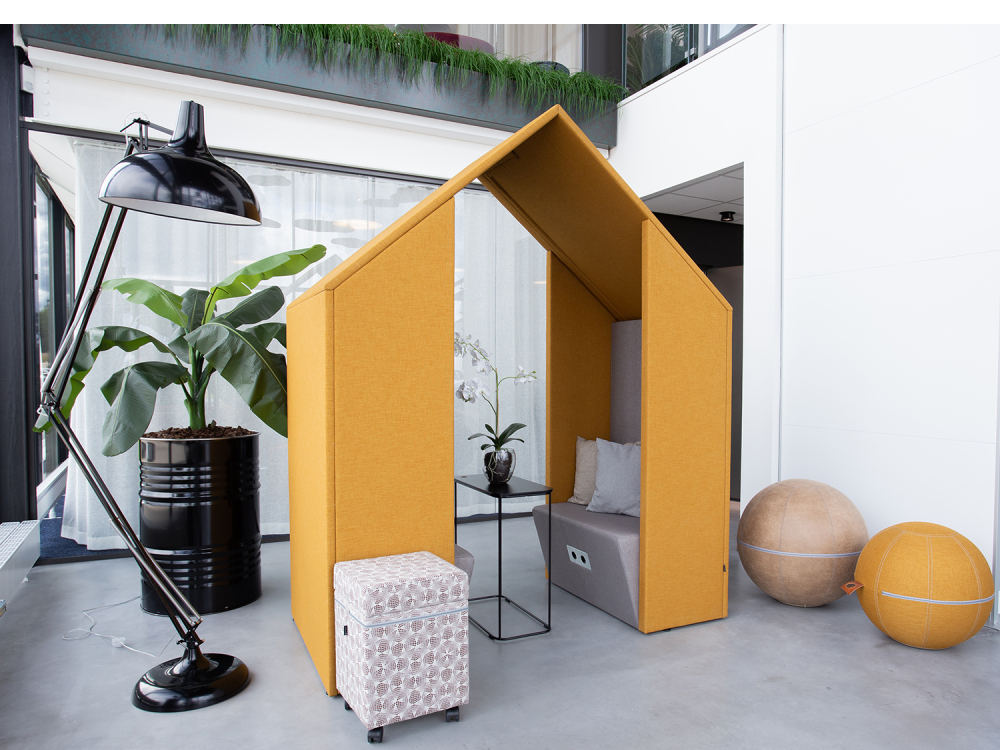 Heriberto 1 – Sound Absorbing Luxury Open Work Pod with Cable Channel (1)