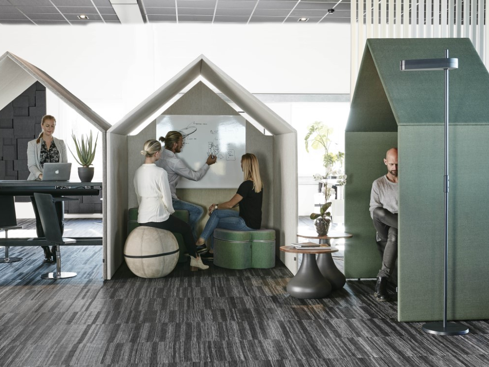 Heriberto – Sound Absorbing Luxury Work Pod with Cable Channel (1)