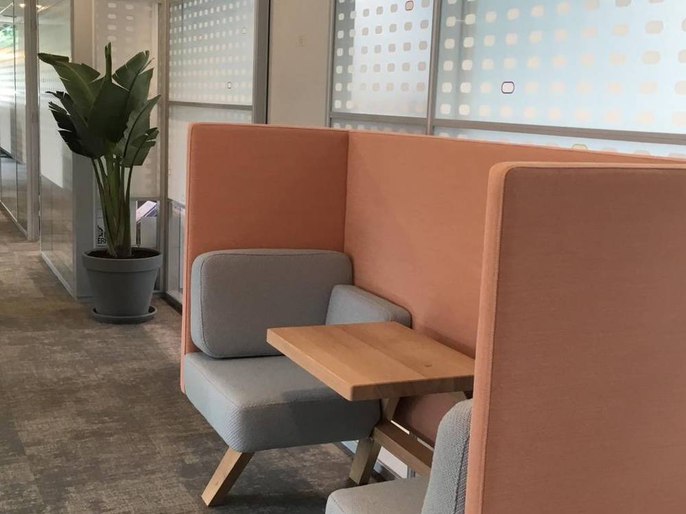 Tresto 1 - Two Person Work Pod with Table 23 img