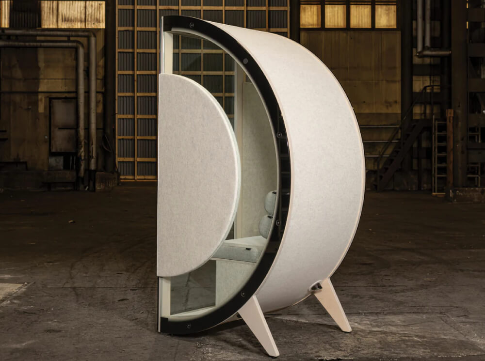 Brinox-4-Beautifully-Designed-Booth-for-1-Person-Main-Img